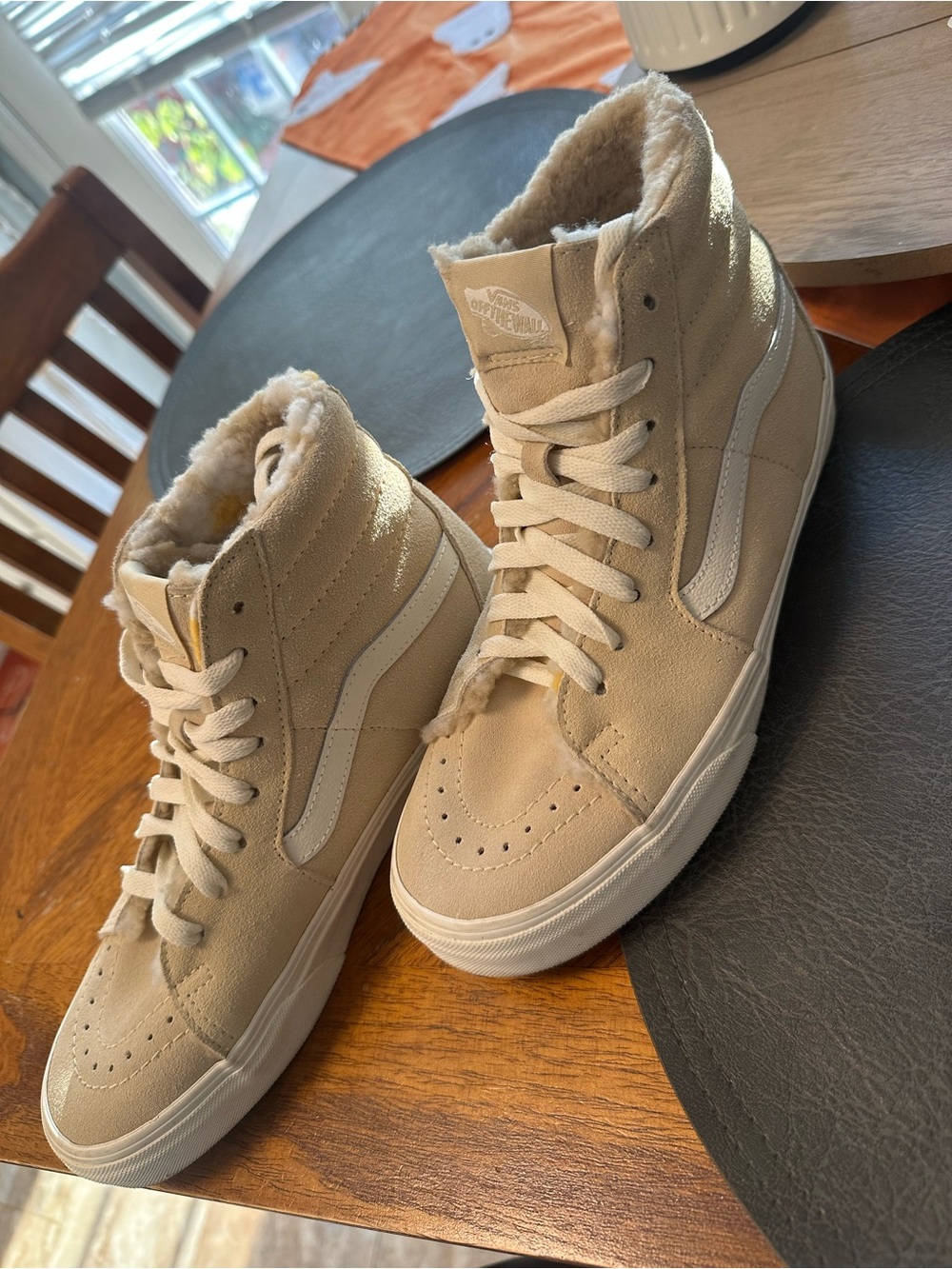 Vans Women's High-Top Suede Sneakers in Cream with Shearling Womens 8/6.5 men